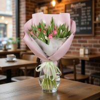 25 белых и розовых тюльпанов Рукла