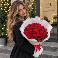 Акція! 51 червона троянда Бриг