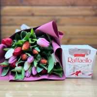 Букет 19 тюльпанов c Raffaello Рукла