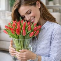 25 red tulips Nikolaev_zhovtneviy