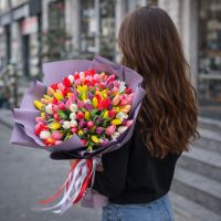 151 разноцветный тюльпан  Сулейбикхат