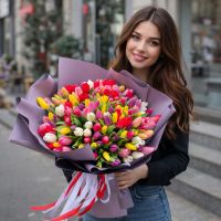 151 разноцветный тюльпан  Сулейбикхат