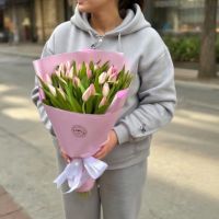 25 pink tulips Palma de Mallorca