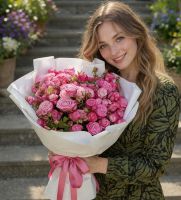 Букет кустовых роз 13шт Розовая мечта Рукла