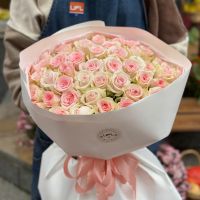 51 рожева троянда Кенія  Шильде