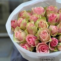 25 розовых роз Кения Тринкомали