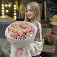 25 розовых роз Кения Базель