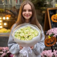 25 белых роз Кения Ри