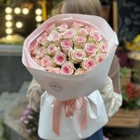 25 розовых роз Кения Терамо