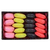  Bouquet Cookies Macarons Yerevan
                                