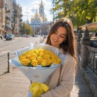 51 жовта троянда Бівертон