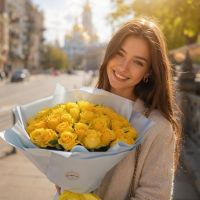 51 желтая роза Амадора