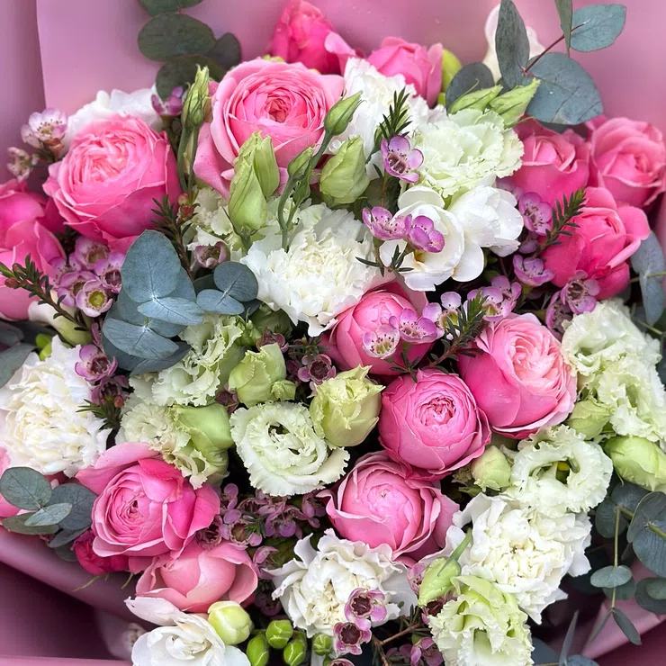 Pink mixed flowers – flower delivery in Courchevel
