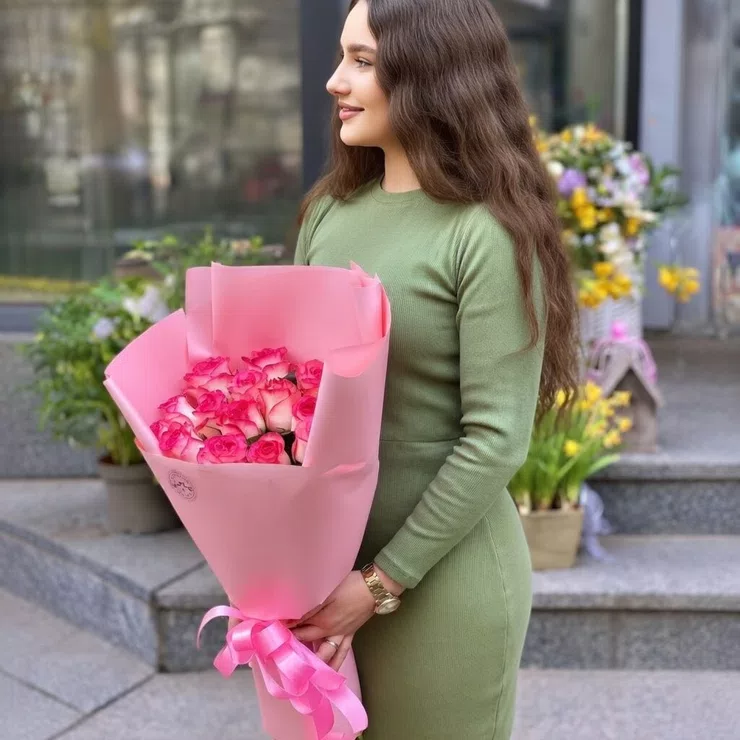 15 pink roses Jumilia – flower delivery in Palm Coast