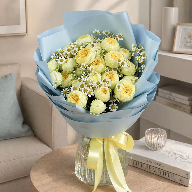 Summer smile Yellow spray roses 9pcs – flower delivery in Sao Vicente