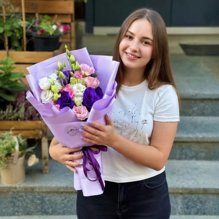 Букет с эустомой Магия радуги – доставка цветов в Скафидья