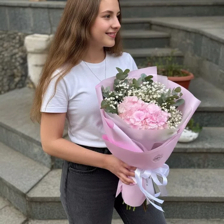 Bouquet with Hydrangea Pink Happiness – flower delivery in Samos Island