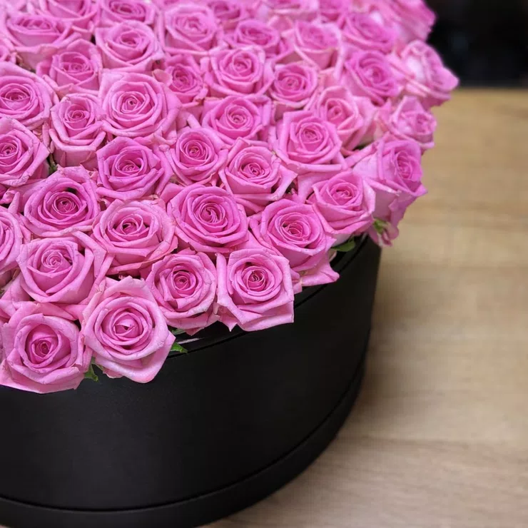 101 pink roses in a box – flower delivery in Noble Park