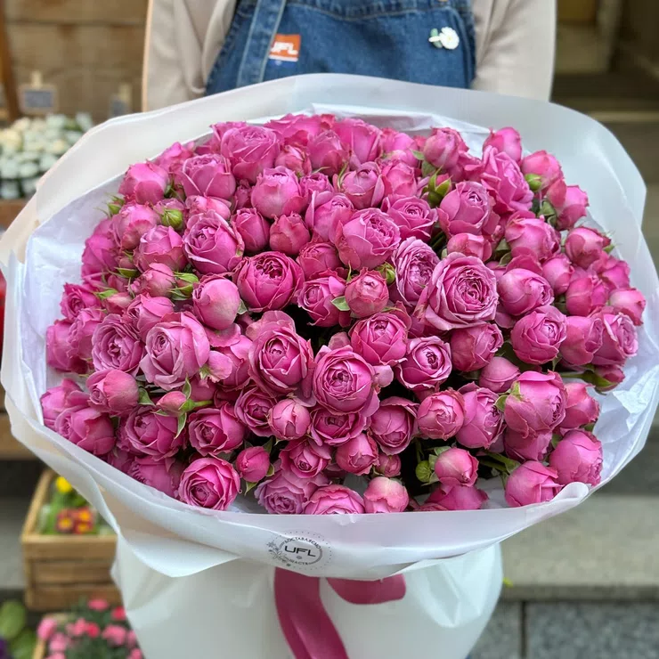 Bouquet of peony roses 51 pcs – flower delivery in Burleigh