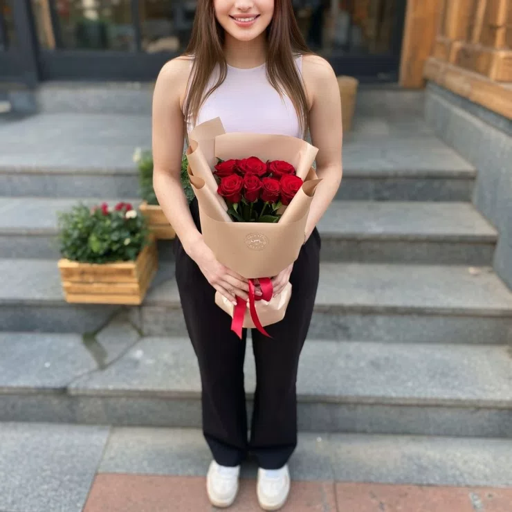 Bouquet of 7 red roses – flower delivery in Haapsalu