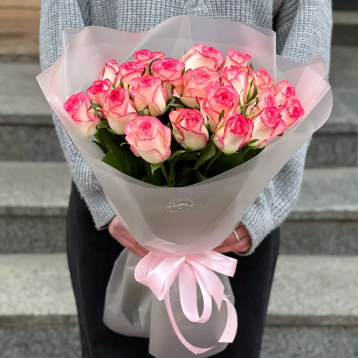 21 roses Jumilia – flower delivery in Barbados