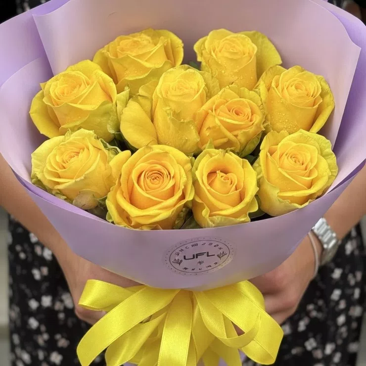 April 7 yellow roses – flower delivery in Kiev - Svyatoshinskiy district