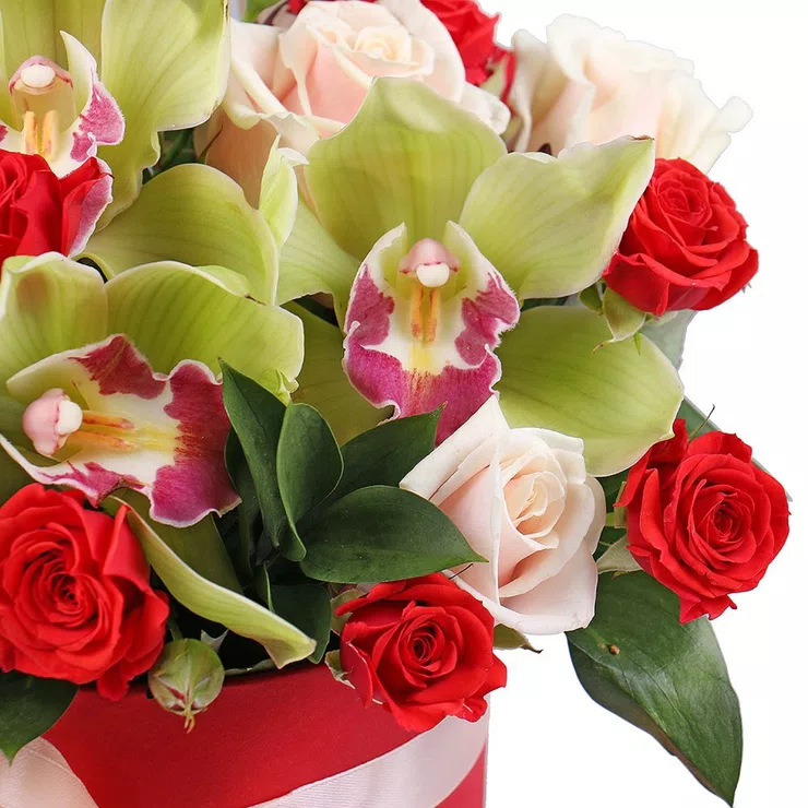 Flower box About Love – flower delivery in Kyrenia