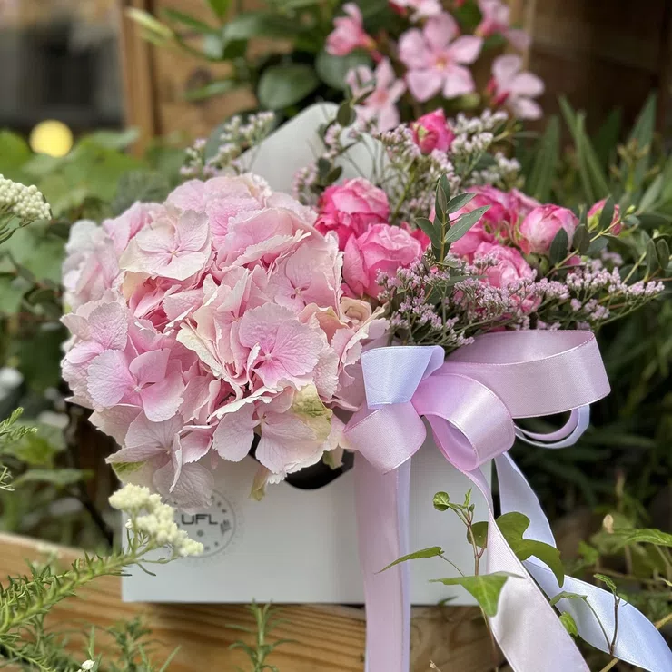 Flower envelope – flower delivery in Kiev - Pecherskiy district