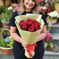 11 красных роз Георг