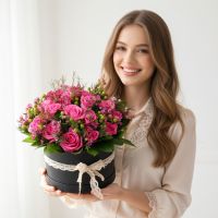 Букет квітів в коробці Великодолинське