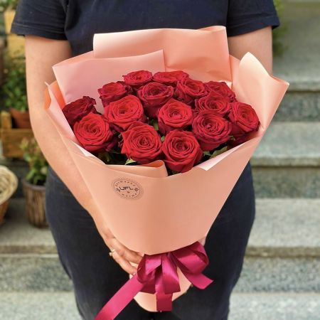 A bouquet of 15 red roses