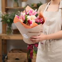 Букет квітів Ліліана  Дорнбург