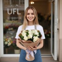 11 білих троянд Бріджпорт