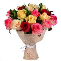Букет з різнокольорових троянд Буча