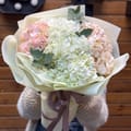 Bouquet of 7 tender hydrangeas, Pirjatin
