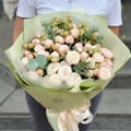 Bouquet of creamy spray roses 11pcs, Varna