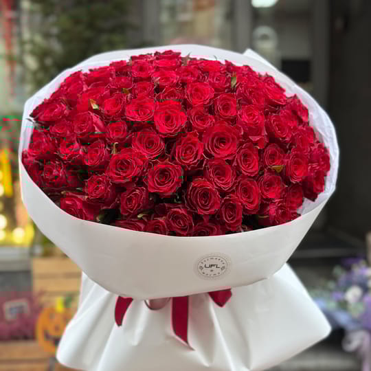 101 красная роза Кения – доставка цветов в Виноградарь