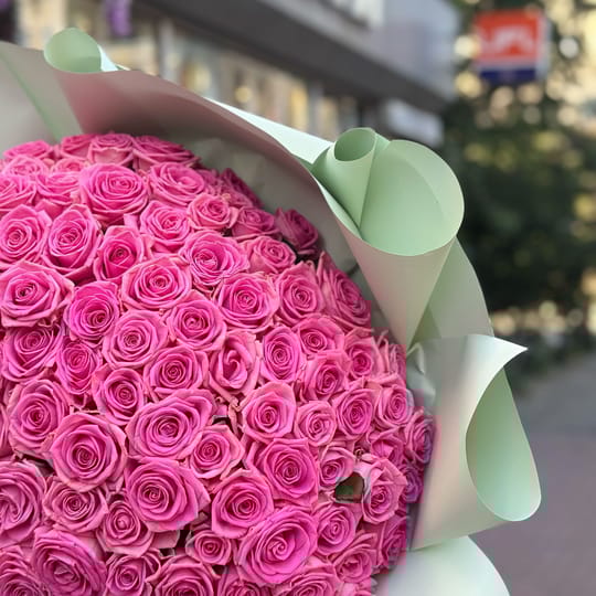 101 рожева троянда – доставка квітів у Пересечне