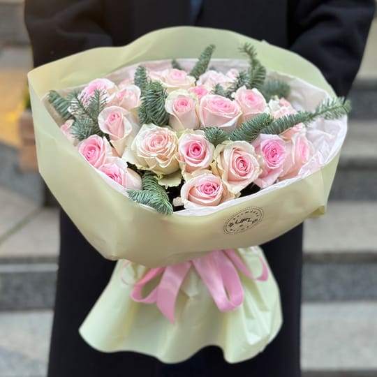 Пудровая зима – доставка цветов в Ровно