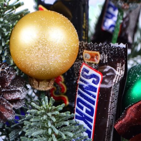 Сладкий подарок друзьям – доставка цветов в Киев