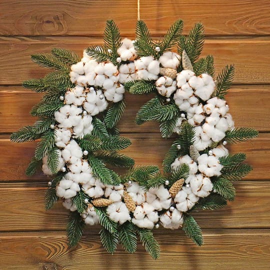 Christmas cotton wreath – flower delivery in Luginy