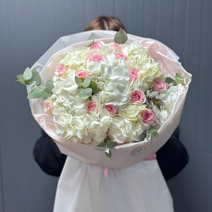 Bouquet №10562 – flower delivery in Pessac