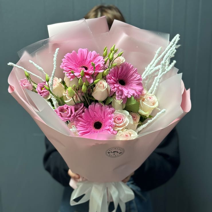 Bouquet №10566 – flower delivery in Pessac