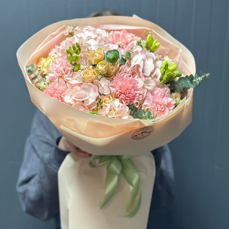 Bouquet №10567 – flower delivery in Pessac