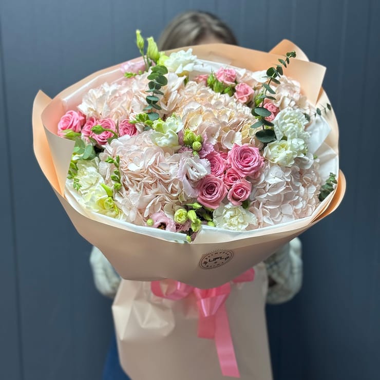 Bouquet №10589 – flower delivery in Pessac