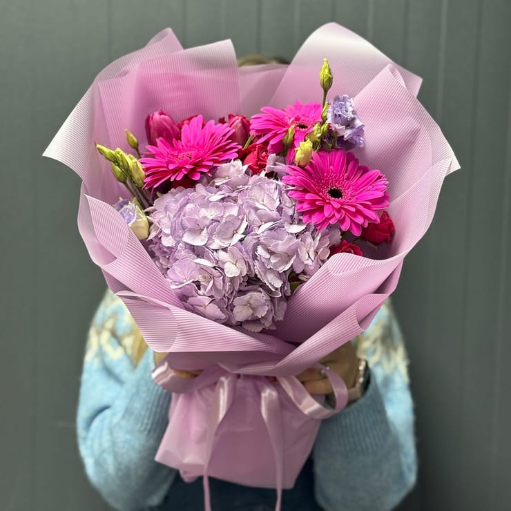 Bouquet №10599 – flower delivery in Pessac