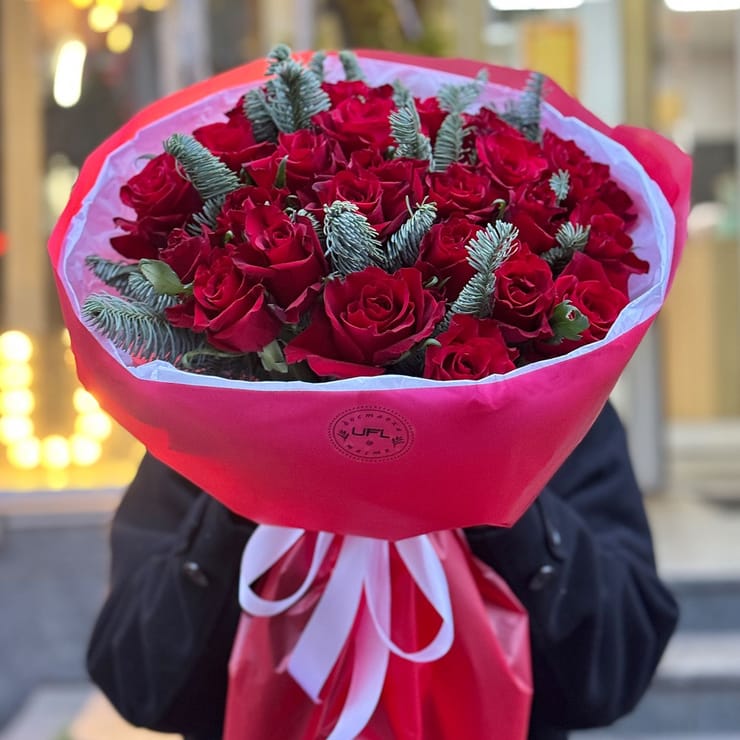 Winter kiss – flower delivery in Juzhnoe