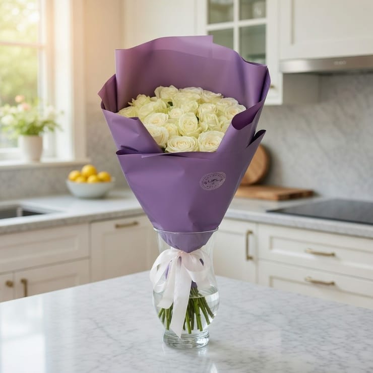 Букет 25 білих троянд – доставка квітів у Нікополь (Україна)