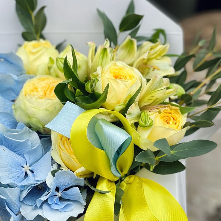 Люблю Україну – доставка квітів у Нижні Серогози