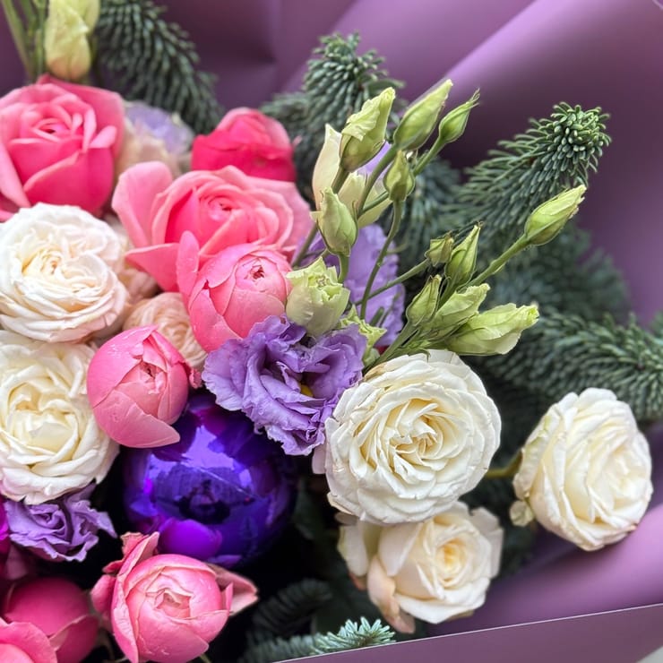 Новорічний букет – доставка квітів у Гавана